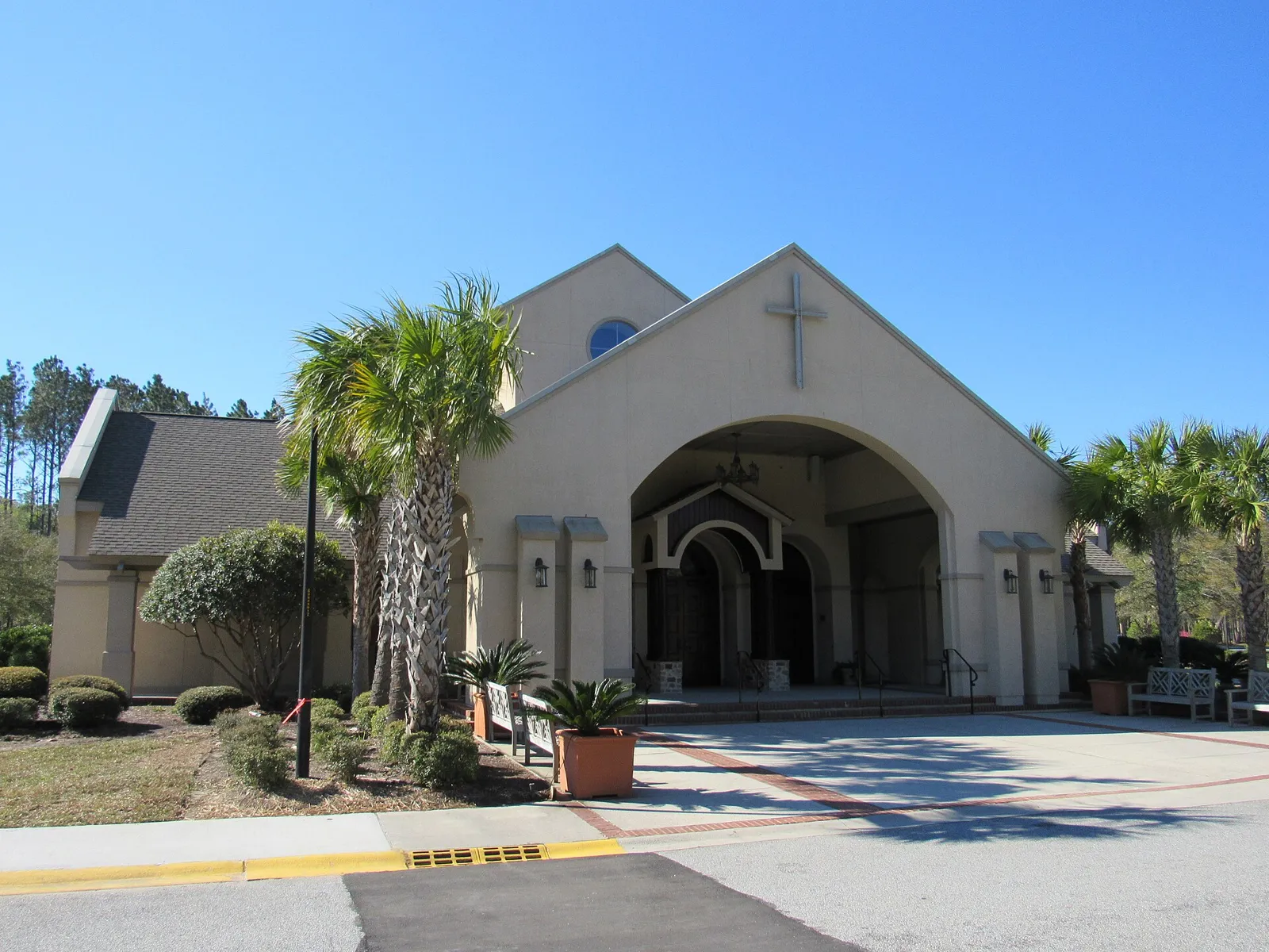 St. Gregory the Great Catholic Church in Bluffton, where the Hilton Head Symphony Orchestra plays its Bluffton Holiday Pops concert.